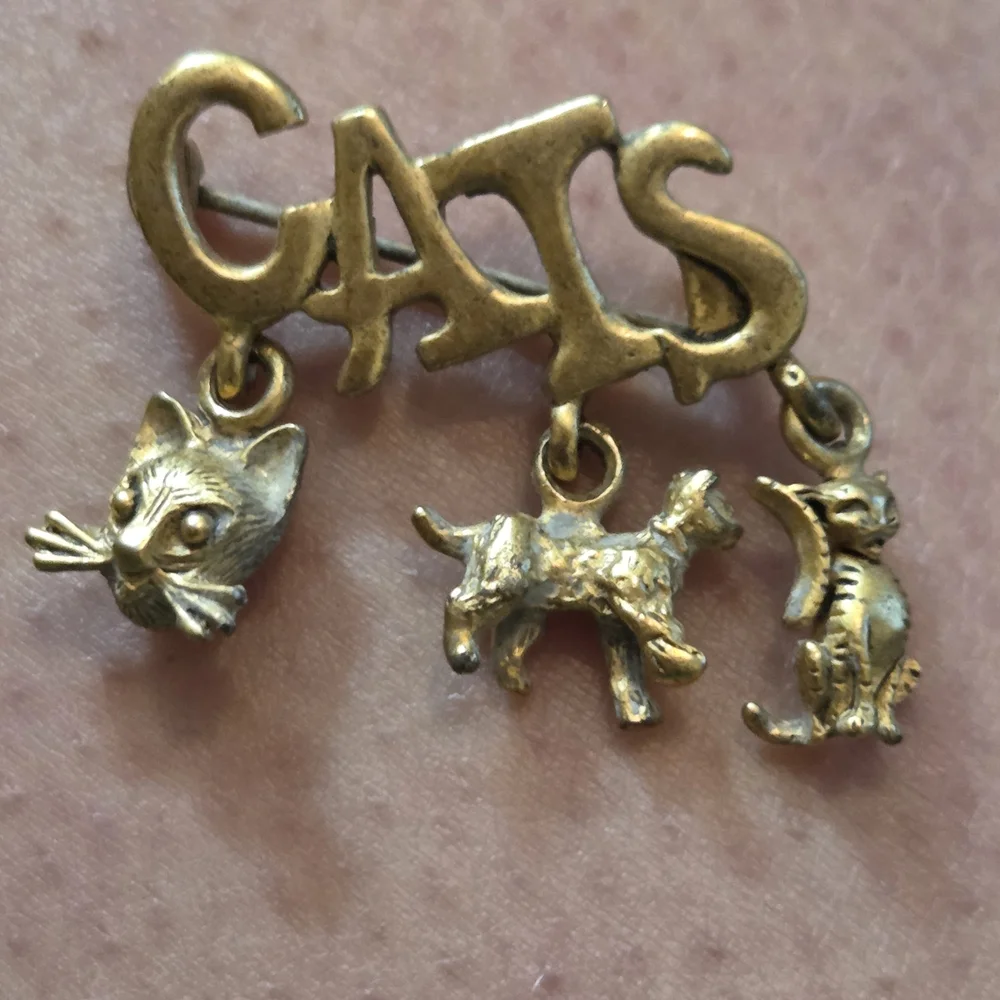 Gold Cat Brooch